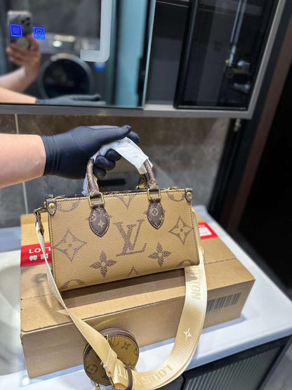 Louis Vuitton Medium On the Go