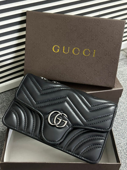 Gucci Marmont Wave Bag