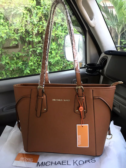 Michael Kors Jet Set Large Tote Bag