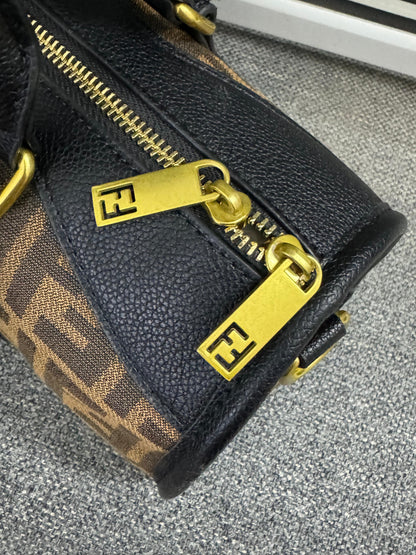 Fendi MM Duffle Bag