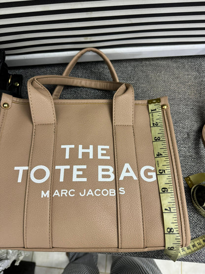 Marc Jacob Cowhide Leather Crafted Tote Solids