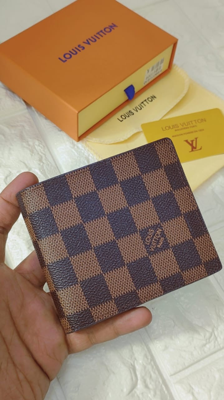 Louis Vuitton Men Leather Wallets