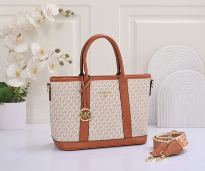 Stylish Michael Kors Bags