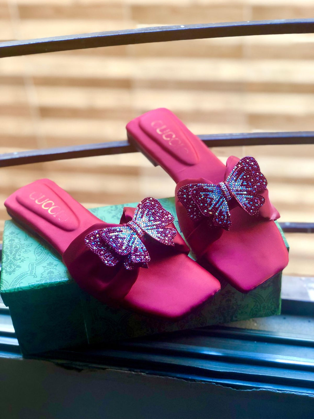 Gucci Butterfly Flat Sippers