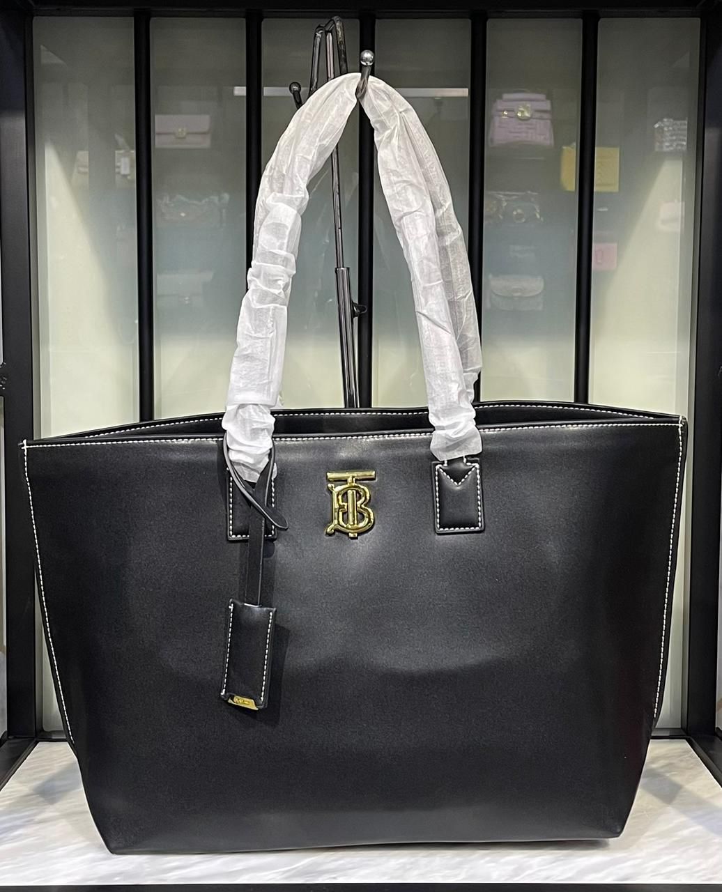 Burberry Medium Tote Bags
