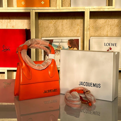 Jacquemus The medium Chiquito Crossbody