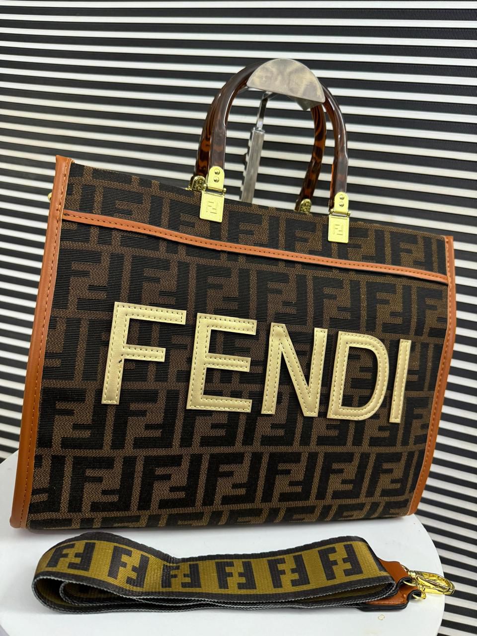 Fendi Sunshine Medium Tote With Dust Bag