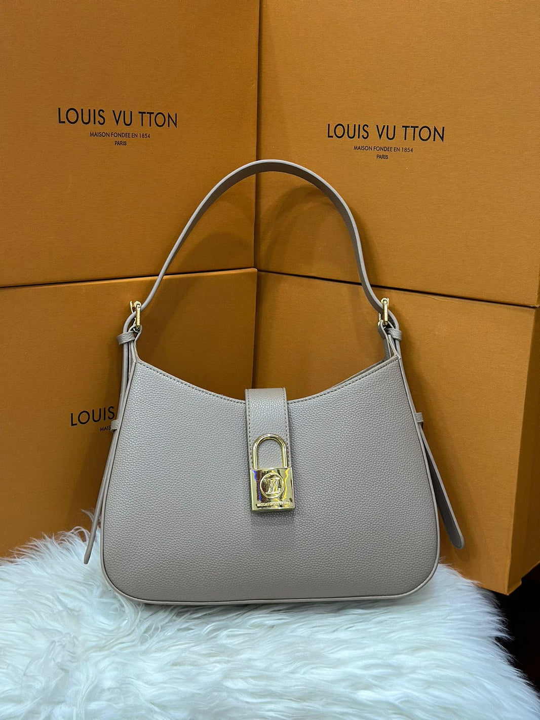 Louis Vuitton Pochette Métis